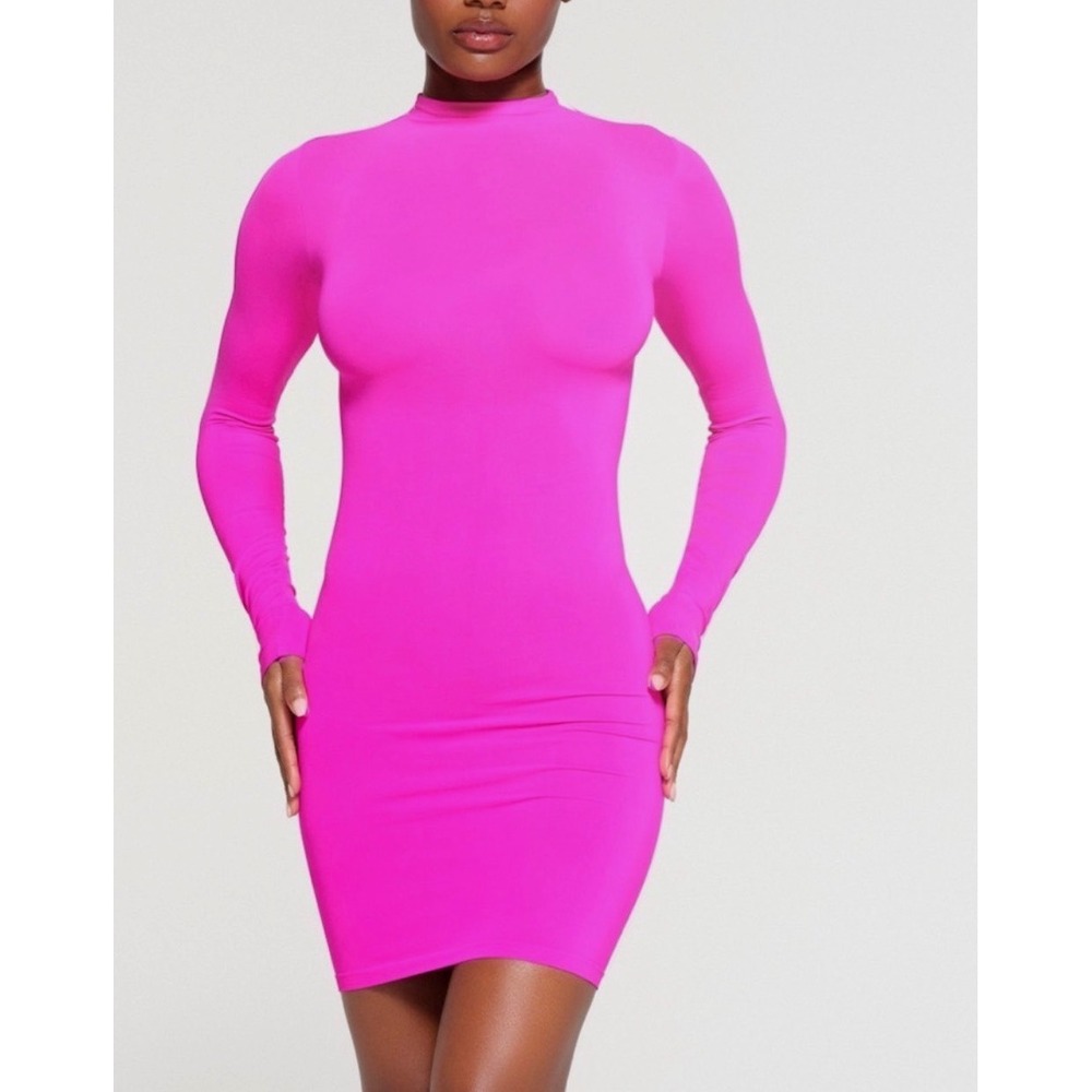 SKIMS Soft Smoothing Seamless Turtleneck Mini Dress in neon pink size Large NWT